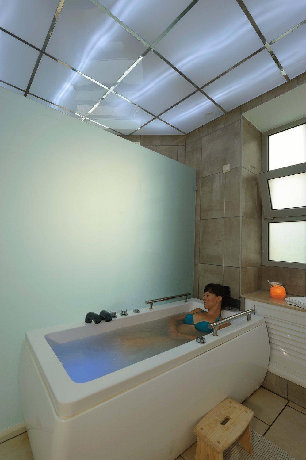 Kentrikon Hotel & Spa Loutra Edipsou  Ngoại thất bức ảnh