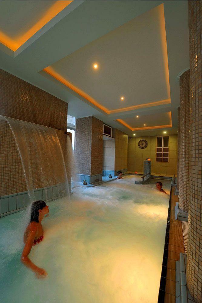 Kentrikon Hotel & Spa Loutra Edipsou  Ngoại thất bức ảnh